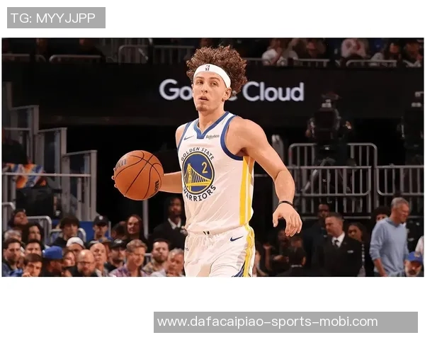 勇士豪掷四首轮选秀权科尔合同年库里即将38岁字母哥是否愿意加盟勇士